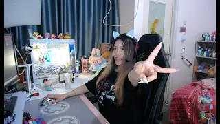 Besok trekking bagi tips tolonggg !Full box bwh kita live nonstop !Open mabar VIP & Req Cosplay