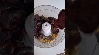 FERRERO ROCHER CANDIES CHOCOLATE HEALTHY SUMMER NEW RECIPE SWEET DESIRE ICECREAM CARBS STUNNING RECO