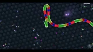 The most colorful snakes in the game..Slither.io