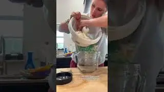 Наконец-то представляю вам мой любимый стационарный миксер для выпечки закваски