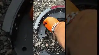 HOW TO CHANGE TRAILER BREAKS 