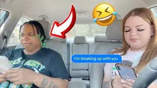 TEXTING MY GF A BREAK UP TEXT SITTING RIGHT NEXT TO HER!