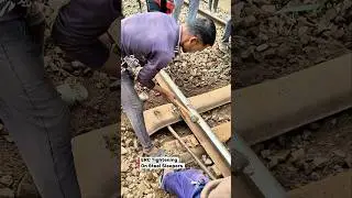 ERC tightening on steel sleepers.#shorts #railway #trains #railtrack #foryou