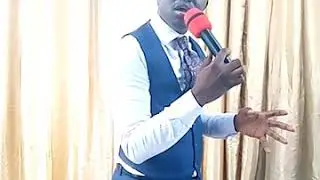 Un sourd-muet gu&eacute;ri en 2020 suite &agrave; la pri&egrave;re du Missionnaire Phin&eacute;es kalubi.