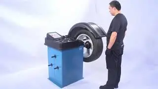 Tire Balancer operation of APO 7085AS Wheel balancers
