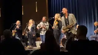 THE SMOKING JACKETS Cover I WON'T BACK DOWN from Tom Petty's Hit Full Moon Fever Album 1/02/2026