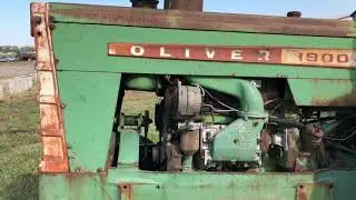 BIG IRON ONLINE AUCTION 12-1-2021: 1963 Oliver 1900 GM Diesel Standard/Wheatland 2WD Tractor