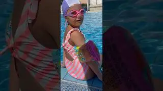 Tuffo in piscina #estate#piscina#tuffi#lucaeasia