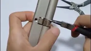Transforming lock cylinder circlip pliers with flat jaws and small gaps available