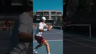 The last forehand is so powerful! #tennis #tennisplayer
