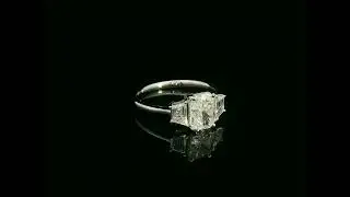 18k White Gold Radiant-Cut Diamond 1.51ct Three-Stone Ring with Trapezoid Diamonds | HRD Certified
