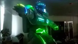 2016 New design stilt walking led robot costume