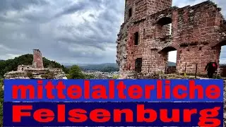 Riesige Felsenburg die Ruine Burg Altdahn