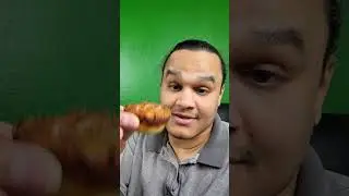 Trying Little Caesars Pepperoni Crazy Puffs: $3.99 & 690 Calories!