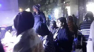 কাপুর কিনার জন্য মানুষ ভিড় লেগে গেছে আর চায়ের আড