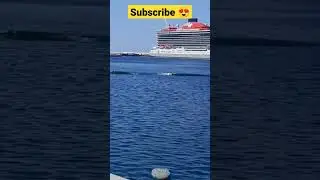 How about a🤣 little tsunami 😭Palermo Italia 🚢