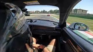 Ex pilota mostra come guidare pulito Porsche 911 GT3 RS su circuito Imola
