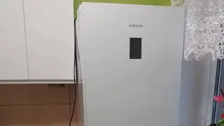 Lodówka Samsung RB34T671EWW - Panel sterowania i alarm