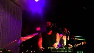 Sam Dew - Victor [LIVE]