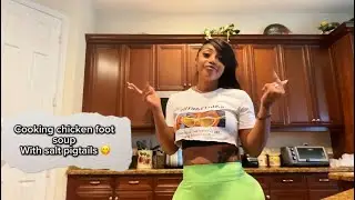 Chef’N it up with Dolly❣️Cooking Jamaican chicken foot soup with pigtails 😋