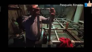 Costruzione di una pressa smonta molle per mono ammortizzatore fai da te.