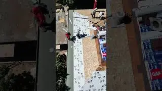 Pro Roofers installing GAF Synthetic Underlayment! 🏡 #roofing #construction #homedecor