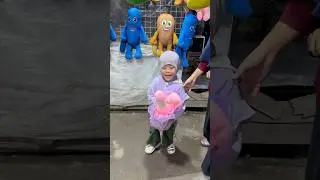 Barbara Dapat Hadiah Boneka Ballerina Cappucino Dari Mama dan Mama