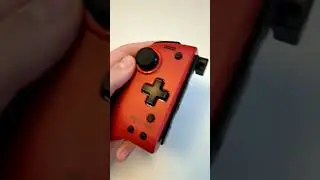 pressing the ZL button on a red hori split pad pro