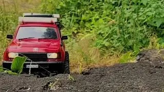 Mainan mobil offroad RC Toyota LC80 WPL C54 trailing