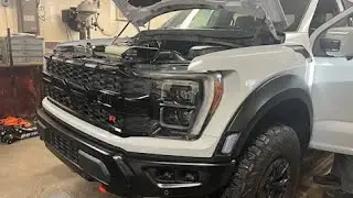 2023 ecoboost tailpipes on a 2023 raptor R truck. direct fit.