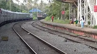 Single Line Superfast Railway Crossing In Beautiful Kerala, India !!!!!!!