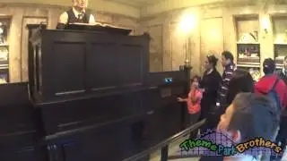 Interacting with a Goblin at Diagon Alley Universal Studios Orlando