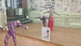 Uuganbat dance acrobatic duo (adagio and snake acrobat with contortion)