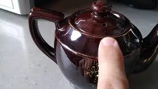 Brown Betty tea pot from Japan 1940