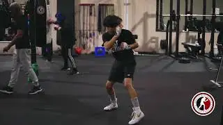 Boxing footwork to use in the ring. Part 1. Forward and backwards movement.