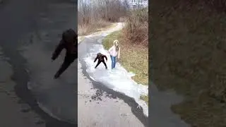 Kid falls on ice 😱 #kids #ice #slipping