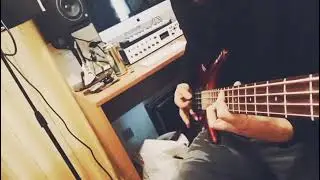 Shredding On A Bass..Is Possible ;P