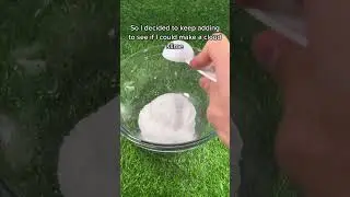 What happens when you don&rsquo;t add water to the instant snow?😨