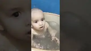 cute chota baby # body shampoo se#shortvideo #feelitreelit
