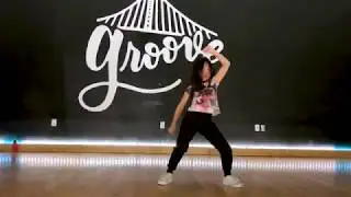 Chloe grooving to 