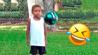 NEW 2025 FUNNY FOOTBALL MOMENTS - FAILS, SKILLS & GOALS #4