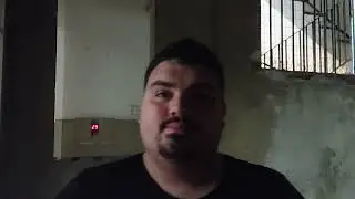 Video Goliardico!!! distruggere una cinesata con una rafficata con un fucile da Softair Serio