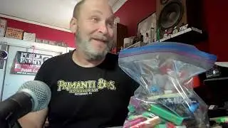#skippysimon REESE'S PIECES AND ADDICTION #mukbang #unboxing #funny #humor #comedy #lol #food #candy