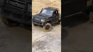 RC 4wd in Sand Like Dirt #shorts #rcoffroad #rchobby #mn82s #toyota #landcruiser79 #rctruck