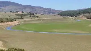 El Embalse del Ebro, muy seco, en octubre de 2023