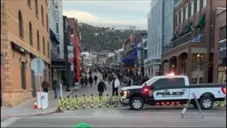 Live view of Park city Main Street on opening night Sundance film Festival ￼￼
