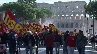 Italy: Transport workers join general strike