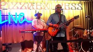 Glenn Perry Sets The Stage On Fire in Dubai At Movenpick Hotel Pizza Xpress JLT