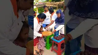Food Helping Video | Helping Poor People | Poor Kids In India |  Helping Hands | Help By God #shorts
