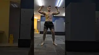 Chadmaxxing in 2026 -3 plate squat (320 attempt). God bless!